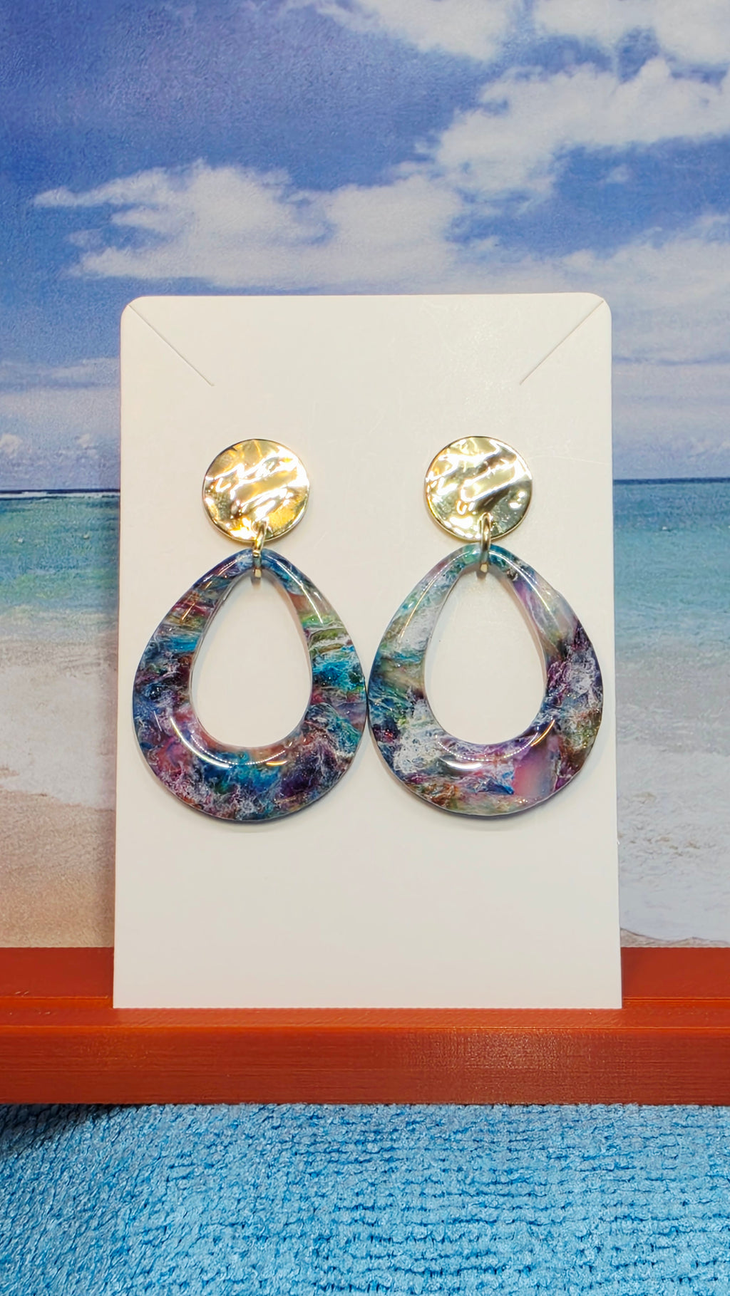 Galaxy Open Teardrop Earrings – Gold Coin Studs